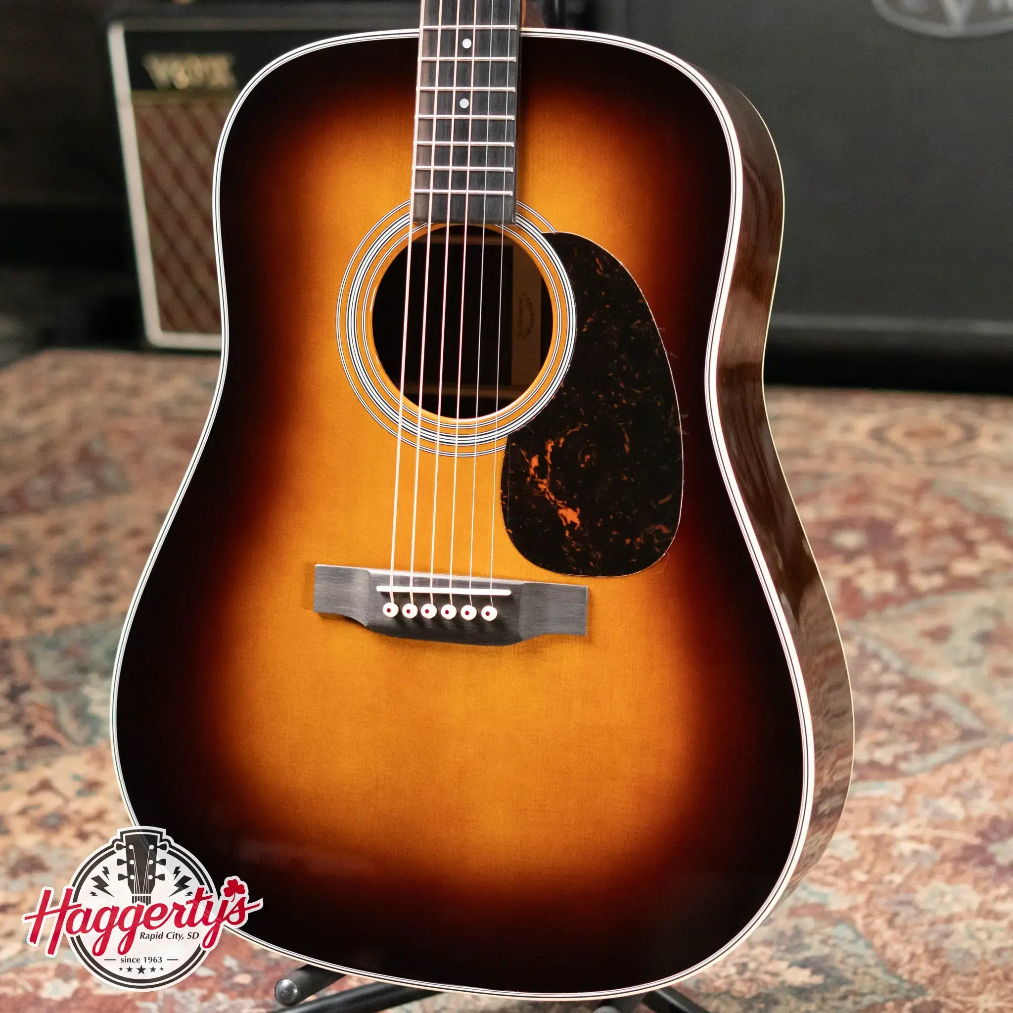 Martin D-28 Dreadnought Acoustic Guitar - 1935 Sunburst with Hardshell Case