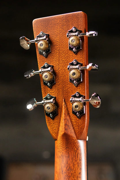 Martin D-28 Standard Series Dreadnought Acoustic Guitar - Gloss 1935 Sunburst with Hardshell Case