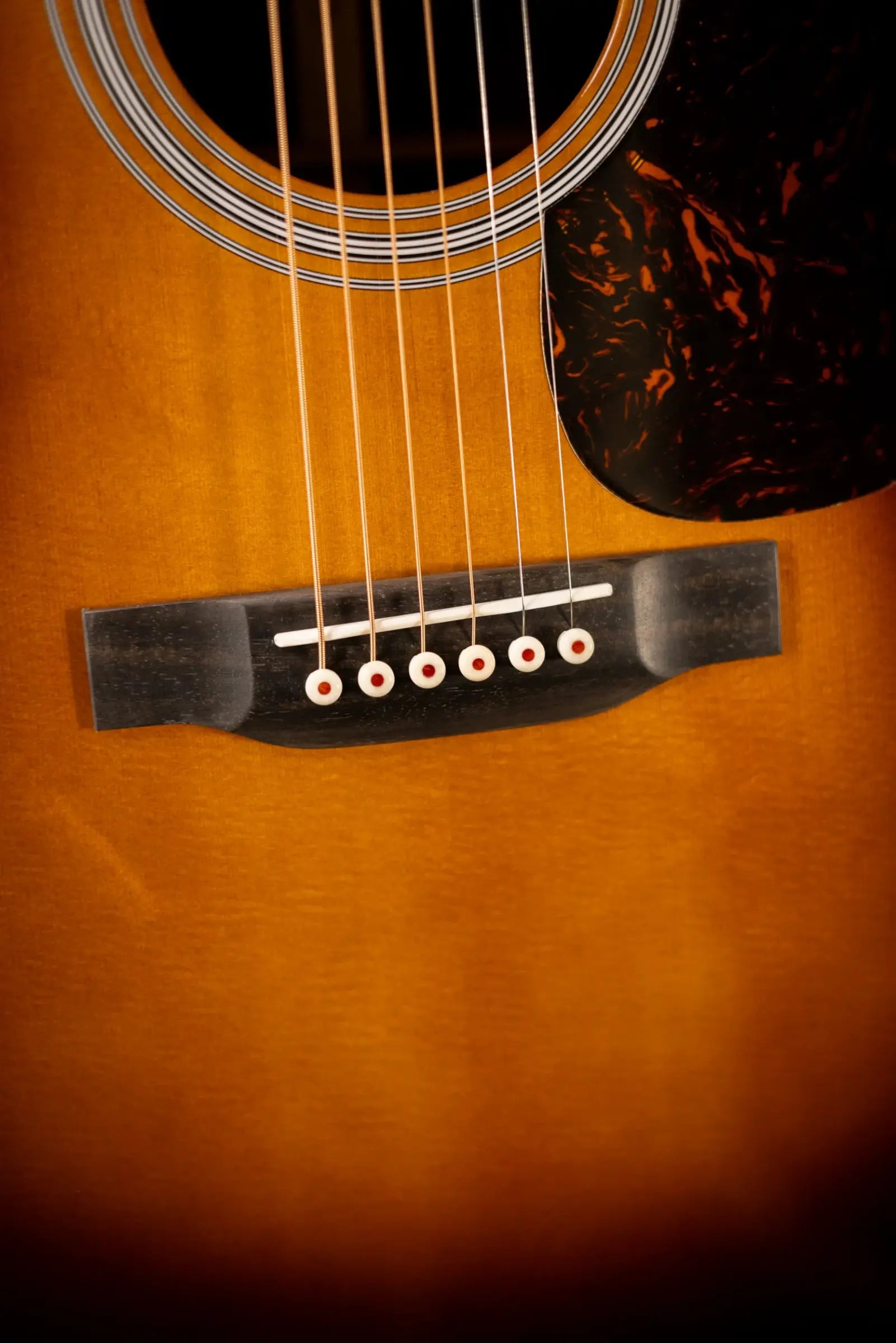 Martin D-28 Standard Series Dreadnought Acoustic Guitar - Gloss 1935 Sunburst with Hardshell Case