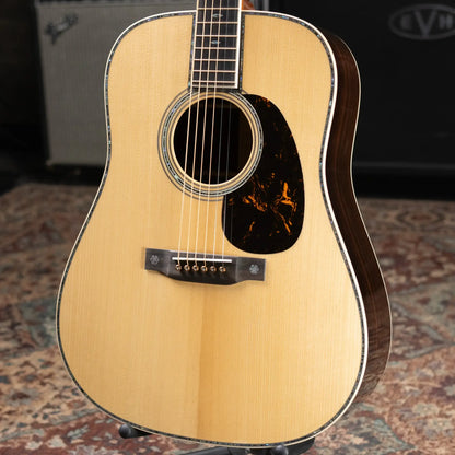 Martin D-42 Modern Deluxe Acoustic Guitar with Hardshell Case