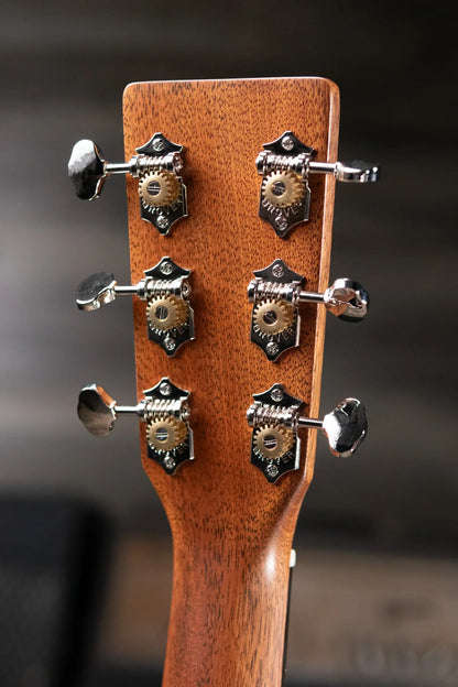 Martin D-X2E Billy Strings Signature Acoustic/Electric Guitar with Gig Bag