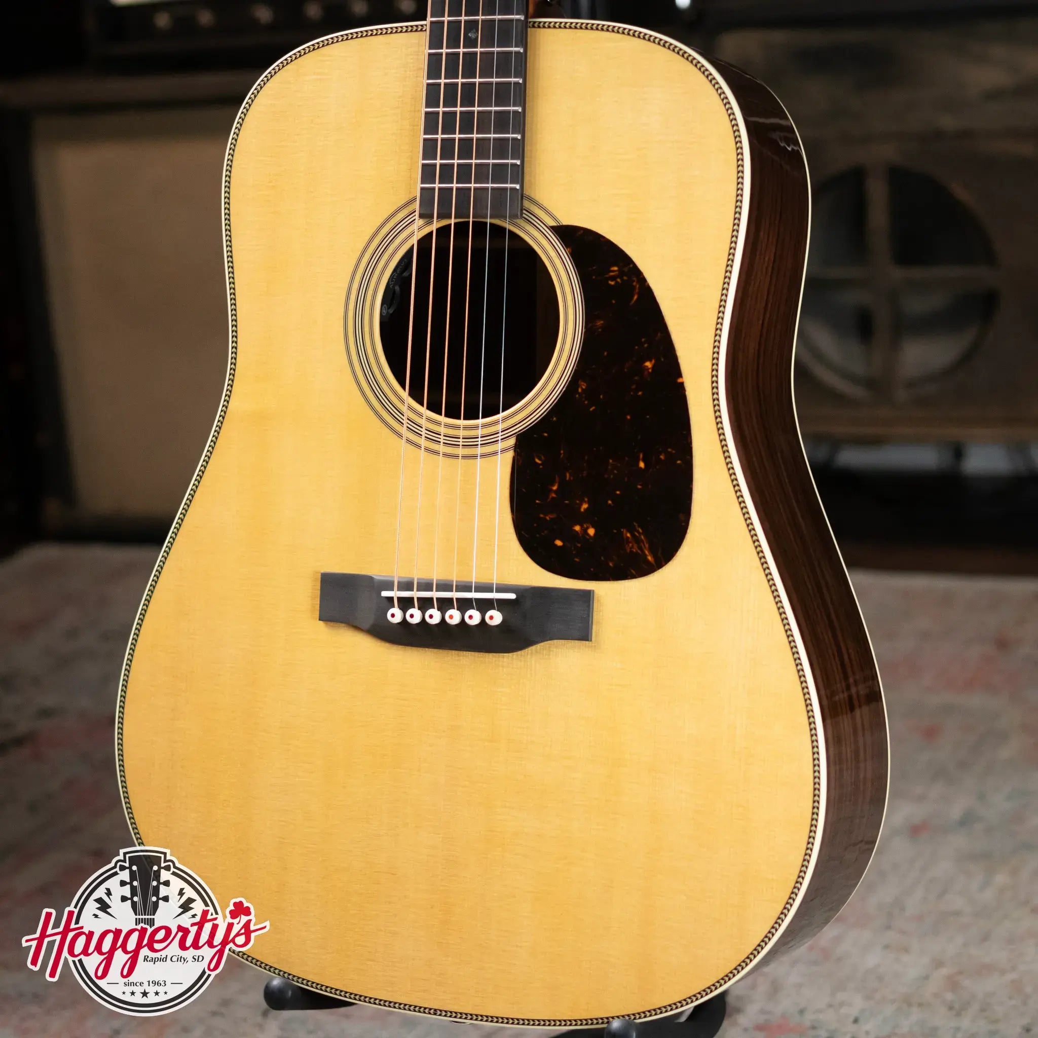 Martin HD-28E Dreadnought Acoustic/Electric with Hardshell Case