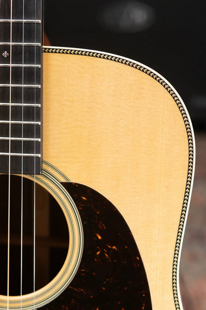 Martin HD-28 Dreadnought Acoustic Guitar with Hardshell Case