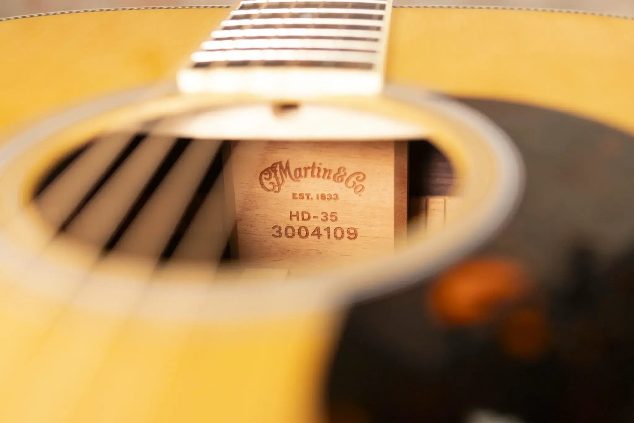 Martin HD-35 Standard Series Acoustic Guitar with Hardshell Case