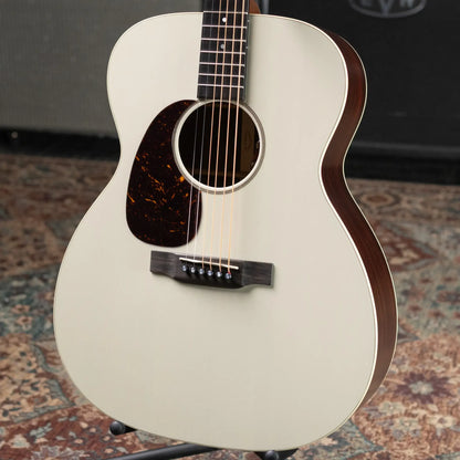 Martin J-16E Left-Handed 16 Series Acoustic/Electric Guitar - Cream with Gig Bag