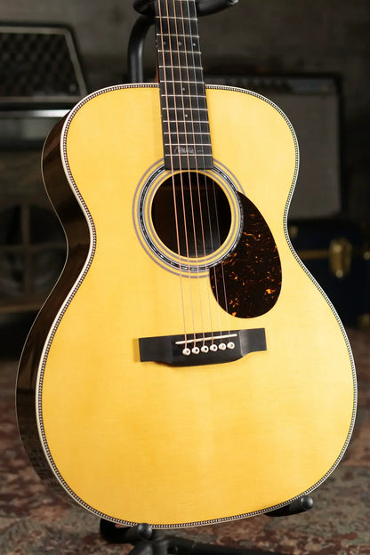 Martin OMJM John Mayer Signature Acoustic/Electric with Hardshell Case