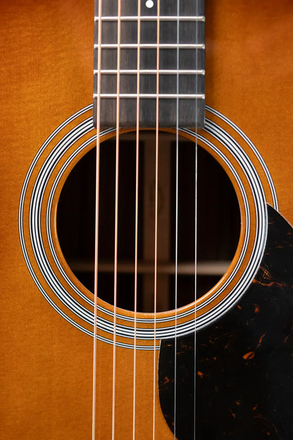 Martin OM-21 1933 Acoustic Guitar - Ambertone with Hardshell Case