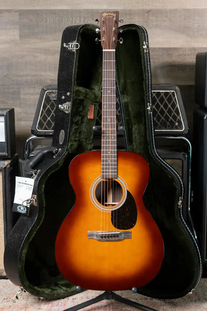 Martin OM-21 1933 Acoustic Guitar - Ambertone with Hardshell Case