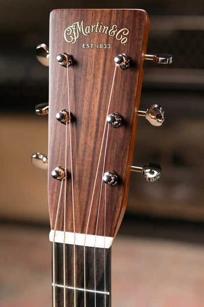 Martin OM-28 Acoustic Guitar with Hardshell Case