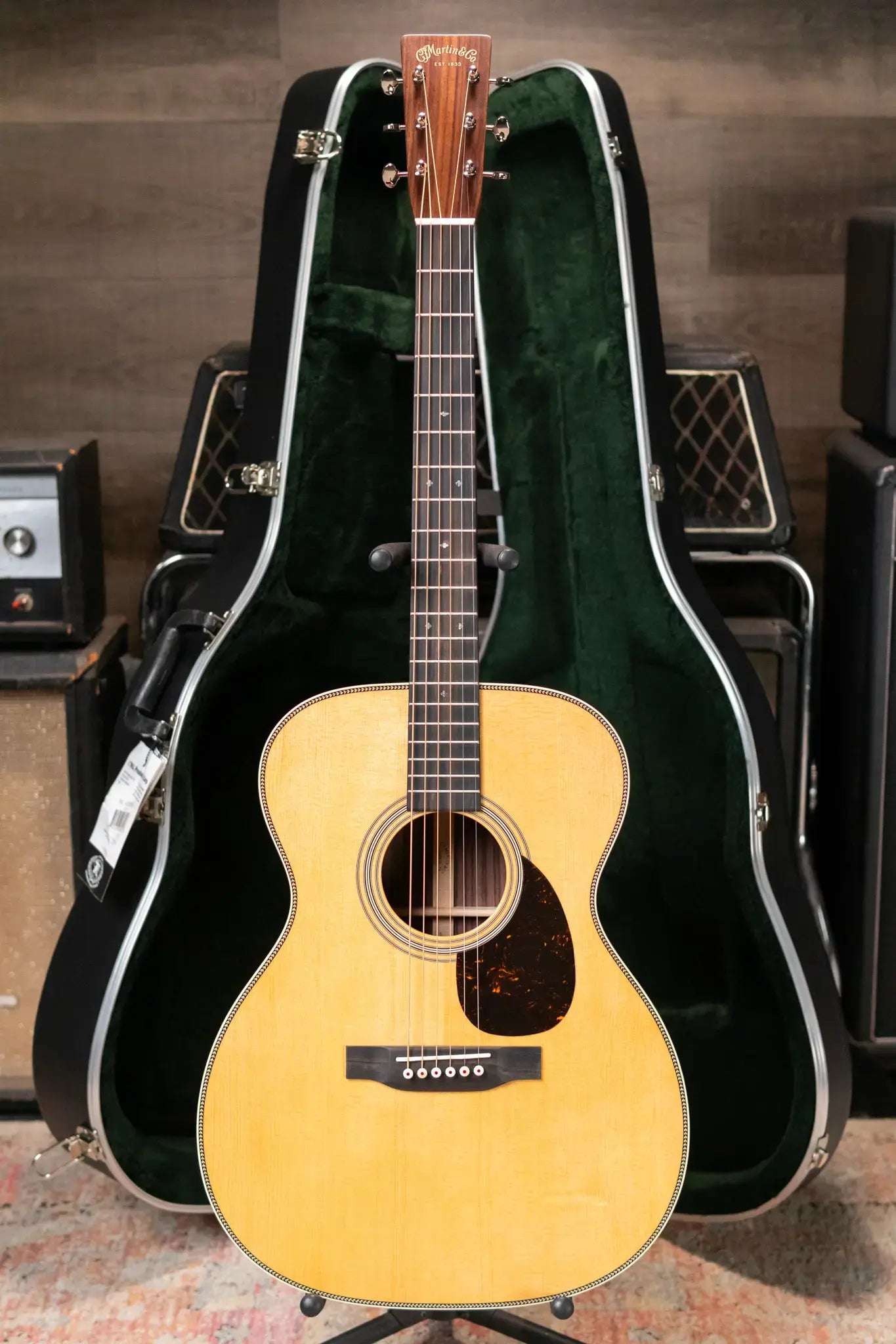 Martin OM-28 Acoustic Guitar with Hardshell Case