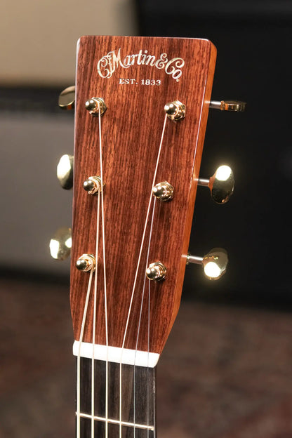 Martin OM-28 Modern Deluxe Acoustic Guitar with Hardshell Case