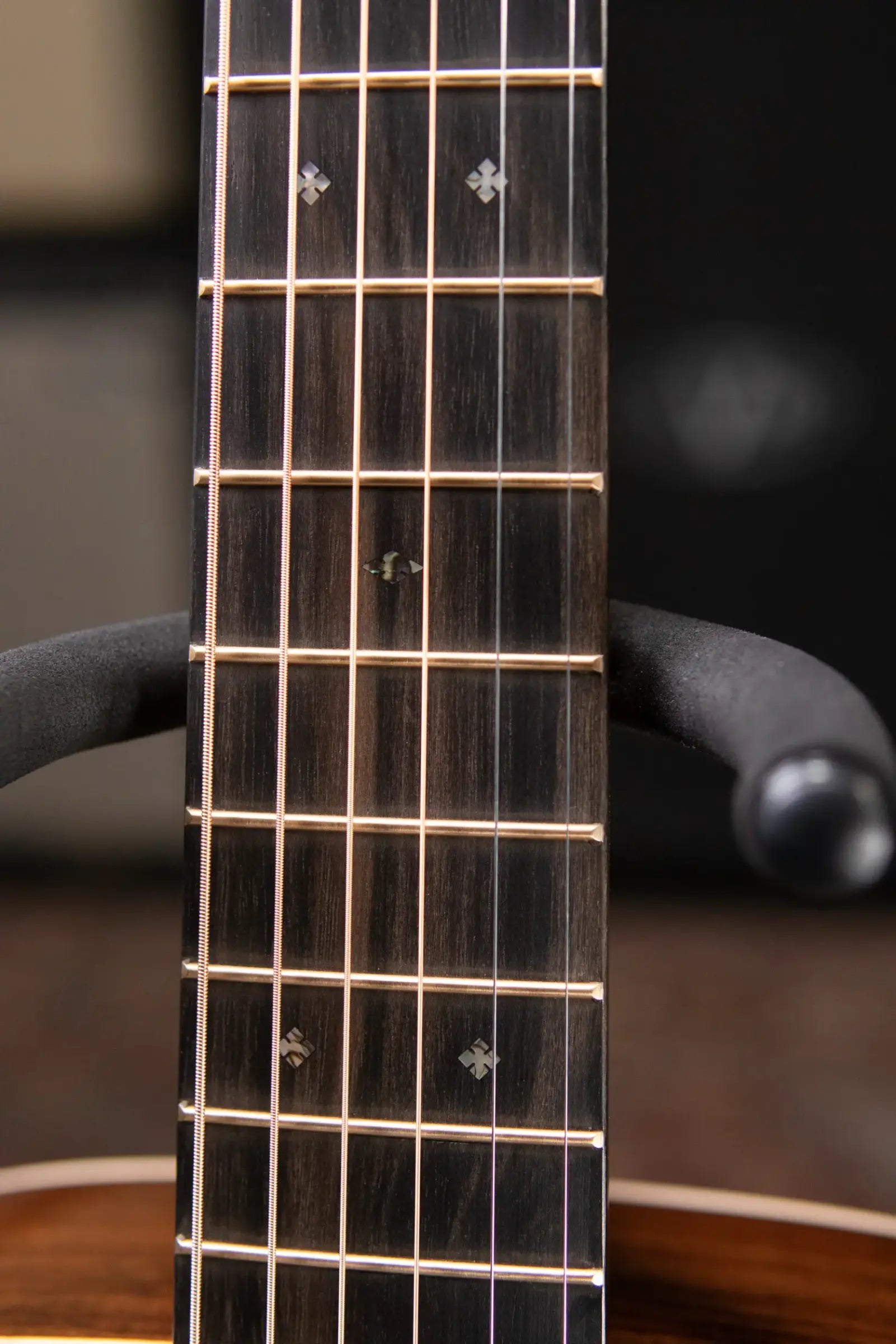 Martin OM-28 Modern Deluxe Acoustic Guitar with Hardshell Case