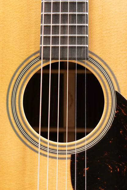 Martin OM-28 Standard Series Acoustic Guitar with Hardshell Case