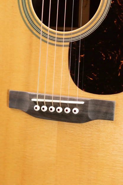 Martin OM-28 Standard Series Acoustic Guitar with Hardshell Case