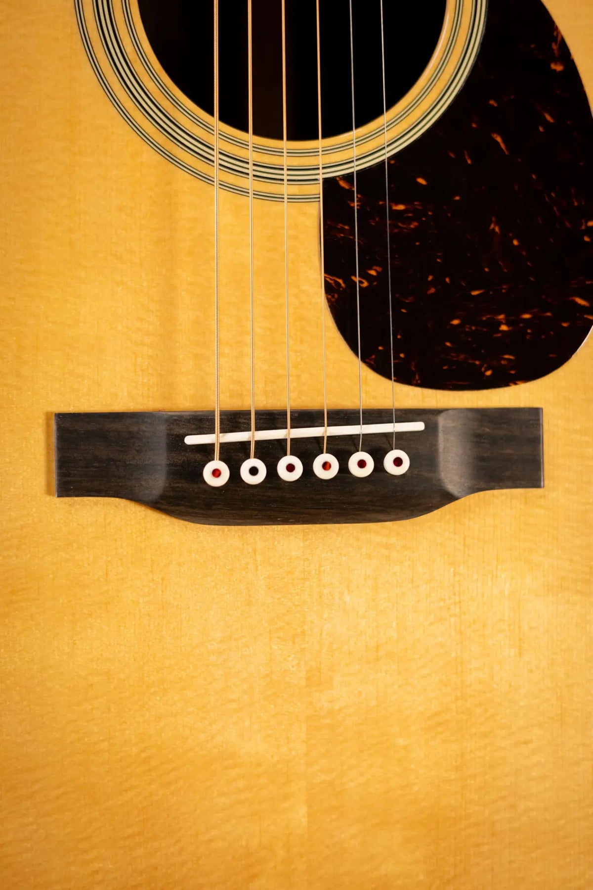 Martin OM-28 Standard Series Acoustic Guitar with Hardshell Case