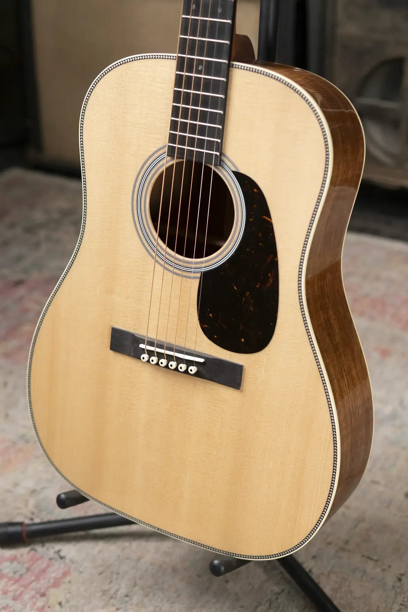 Martin O'ahu HG-28 Acoustic Guitar with Gig Bag