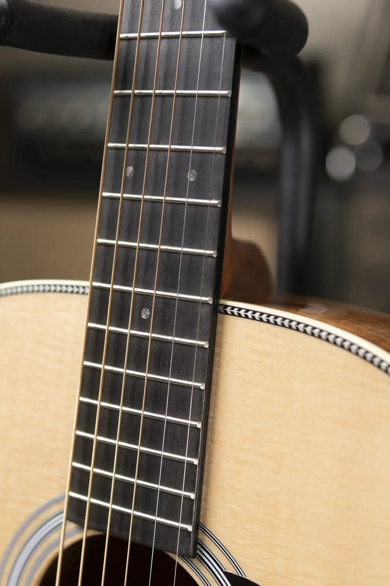 Martin O'ahu HG-28 Acoustic Guitar with Gig Bag