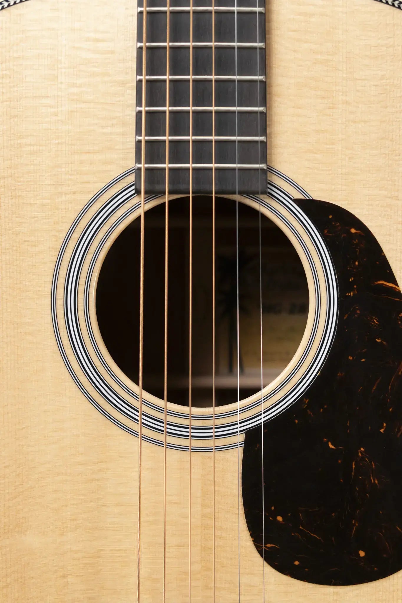 Martin O'ahu HG-28 Acoustic Guitar with Gig Bag