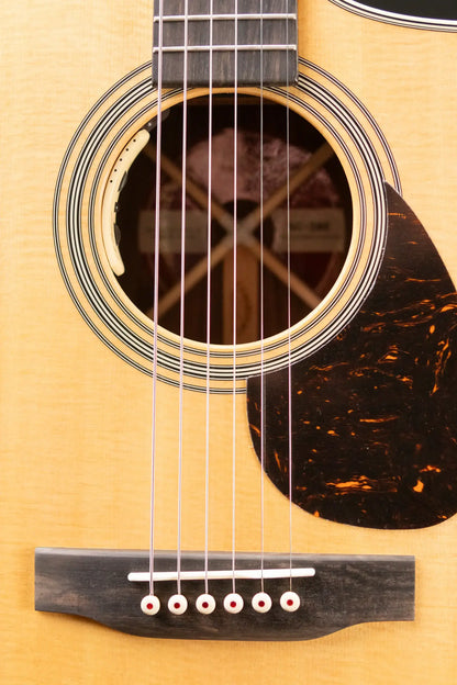 Martin SC-28E Acoustic/Electric Guitar with Hardshell Case