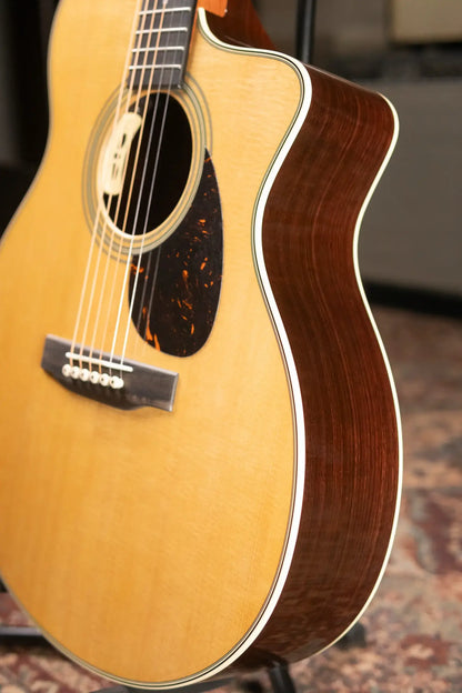 Martin SC-28E Acoustic/Electric Guitar with Hardshell Case