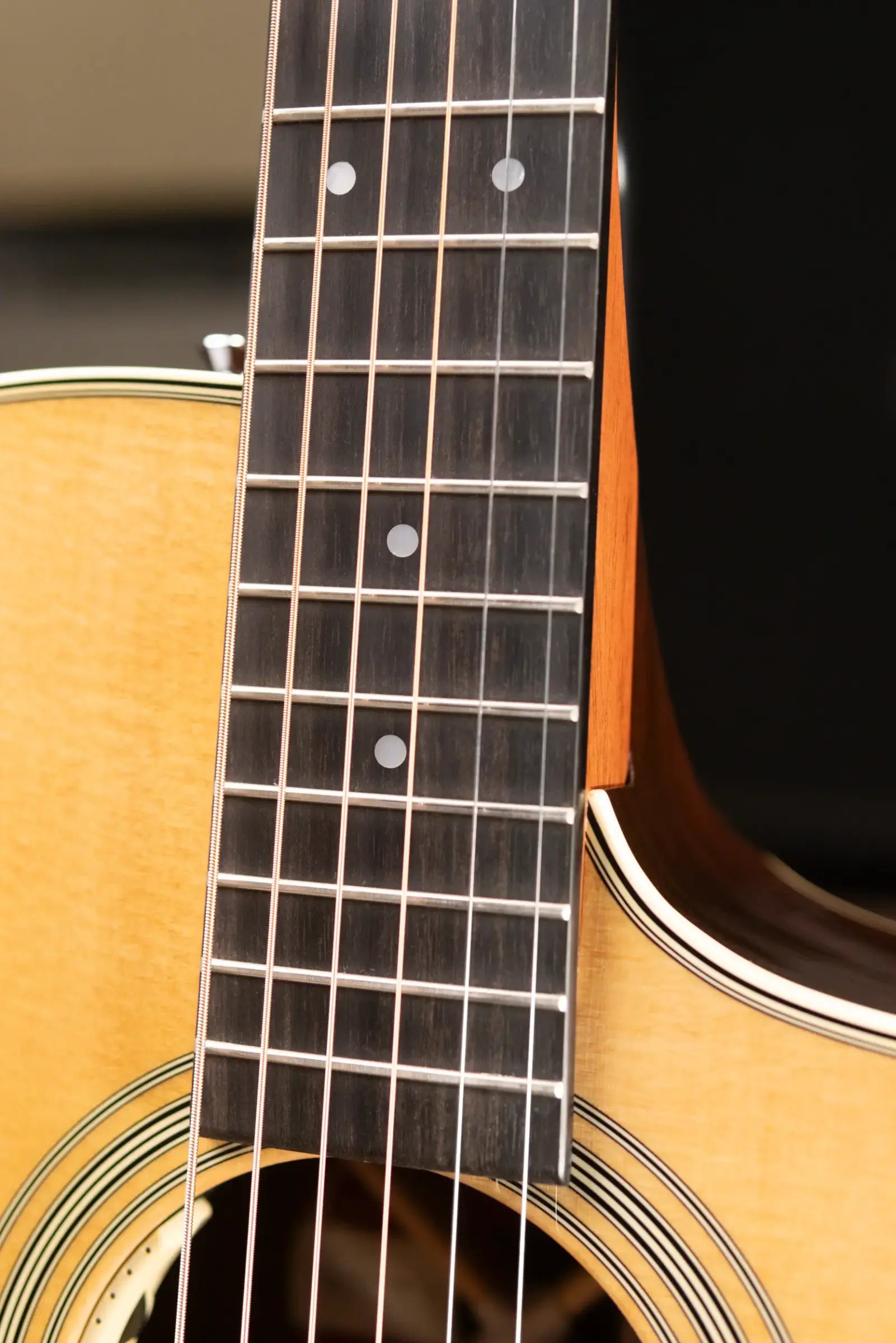 Martin SC-28E Acoustic/Electric Guitar with Hardshell Case