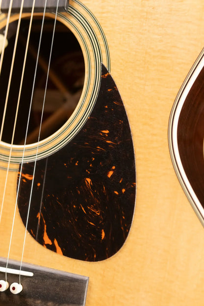Martin SC-28E Acoustic/Electric Guitar with Hardshell Case