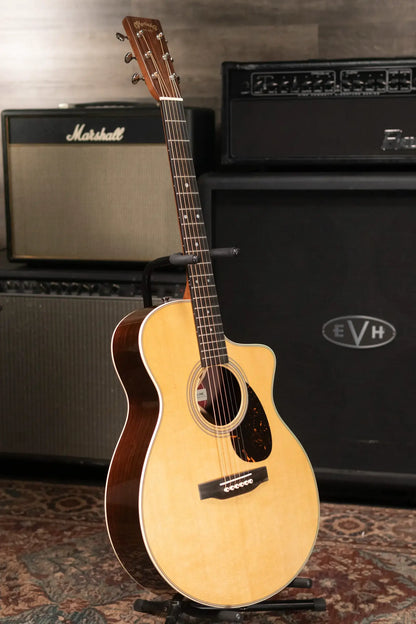 Martin SC-28E Acoustic/Electric Guitar with Hardshell Case