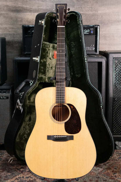 Martin Super D-18 Acoustic Guitar - Natural with Hardshell Case