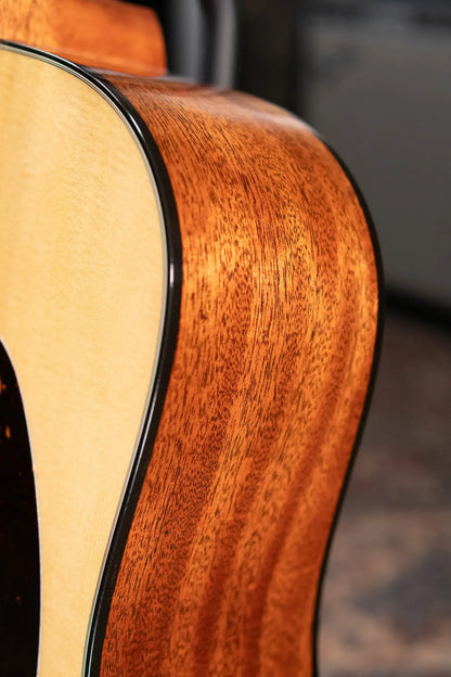Martin Super D-18 Acoustic Guitar - Natural with Hardshell Case