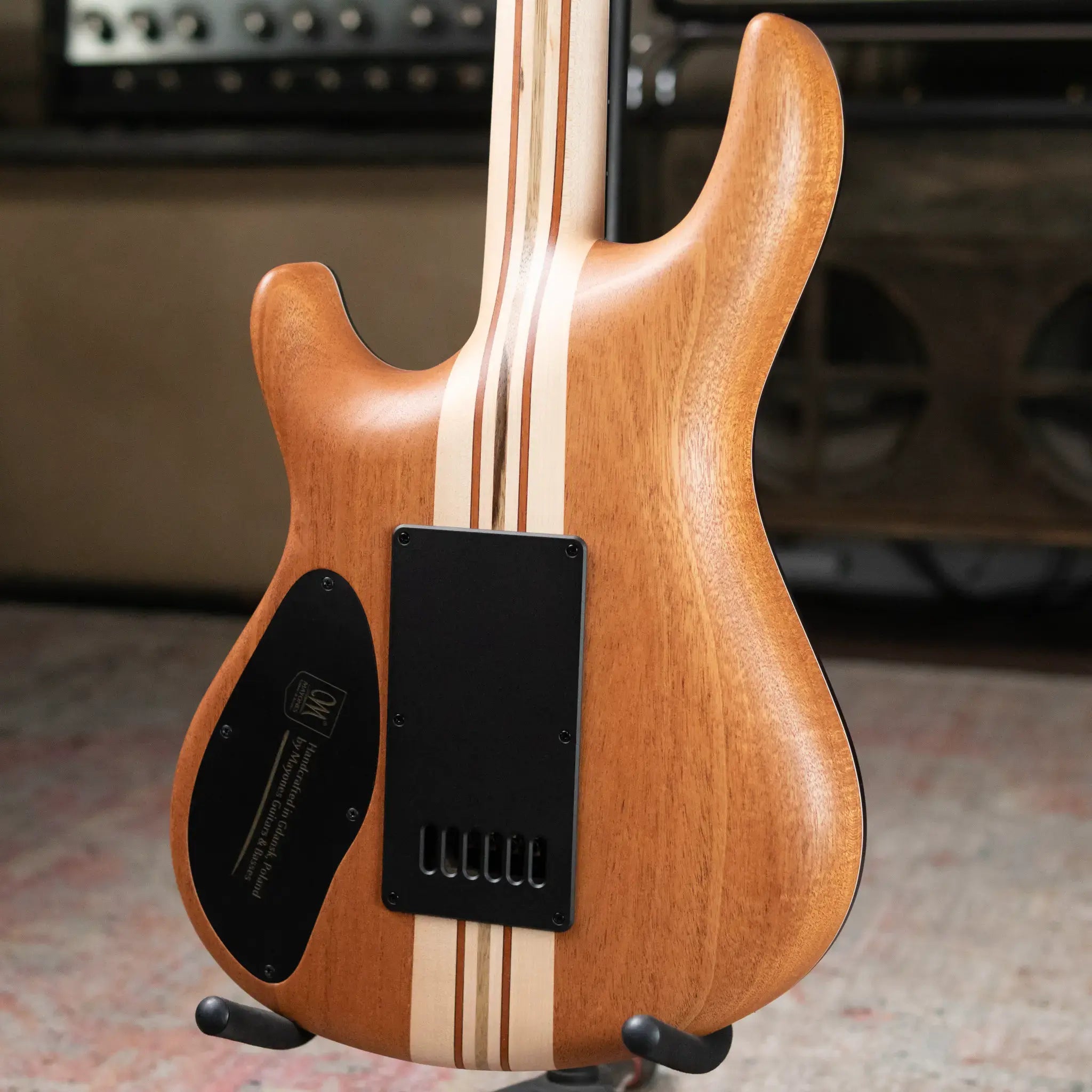 Mayones NAMM 2025 Regius 4Ever 6 – Master Grade Myrtlewood Burl with Mayones HISCOX Case