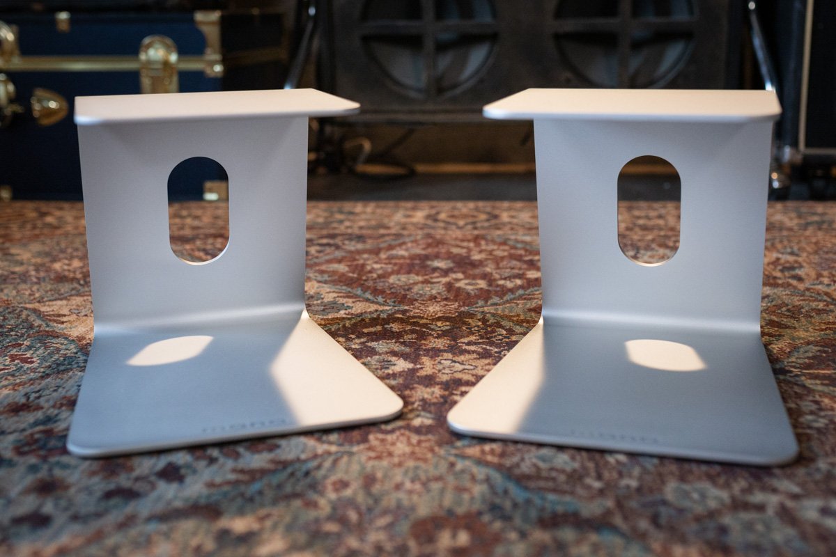 Mono Studio Monitor Stands Silver - Floor Model