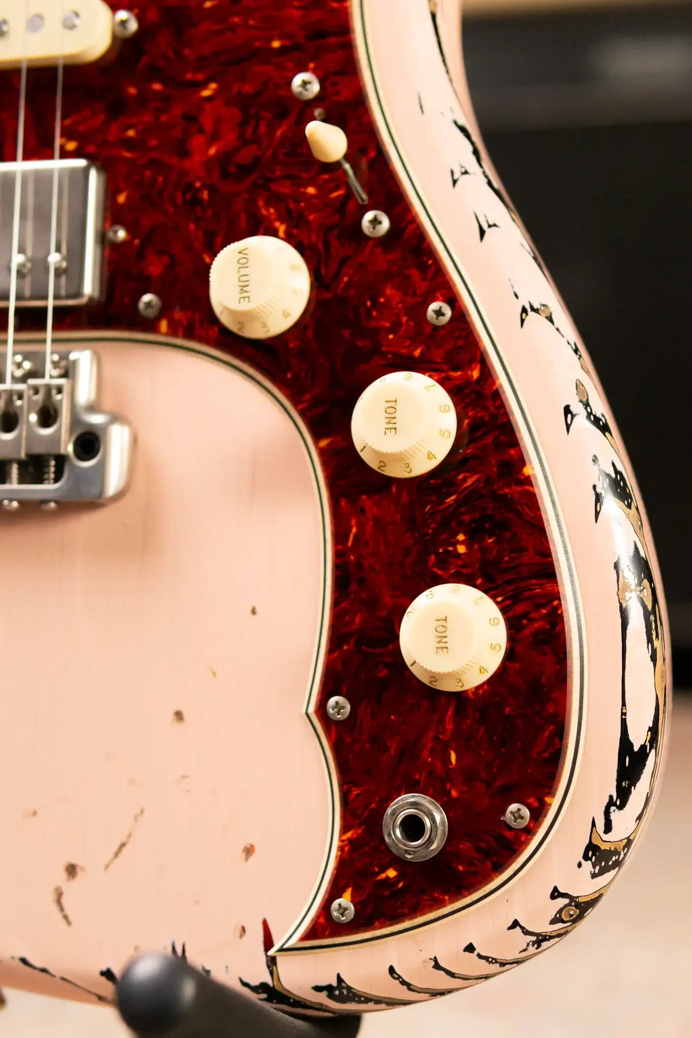 Novo Custom Idris HSS Electric Guitar - Shell Pink over '64 3-Tone Burst with Softshell Gig Bag