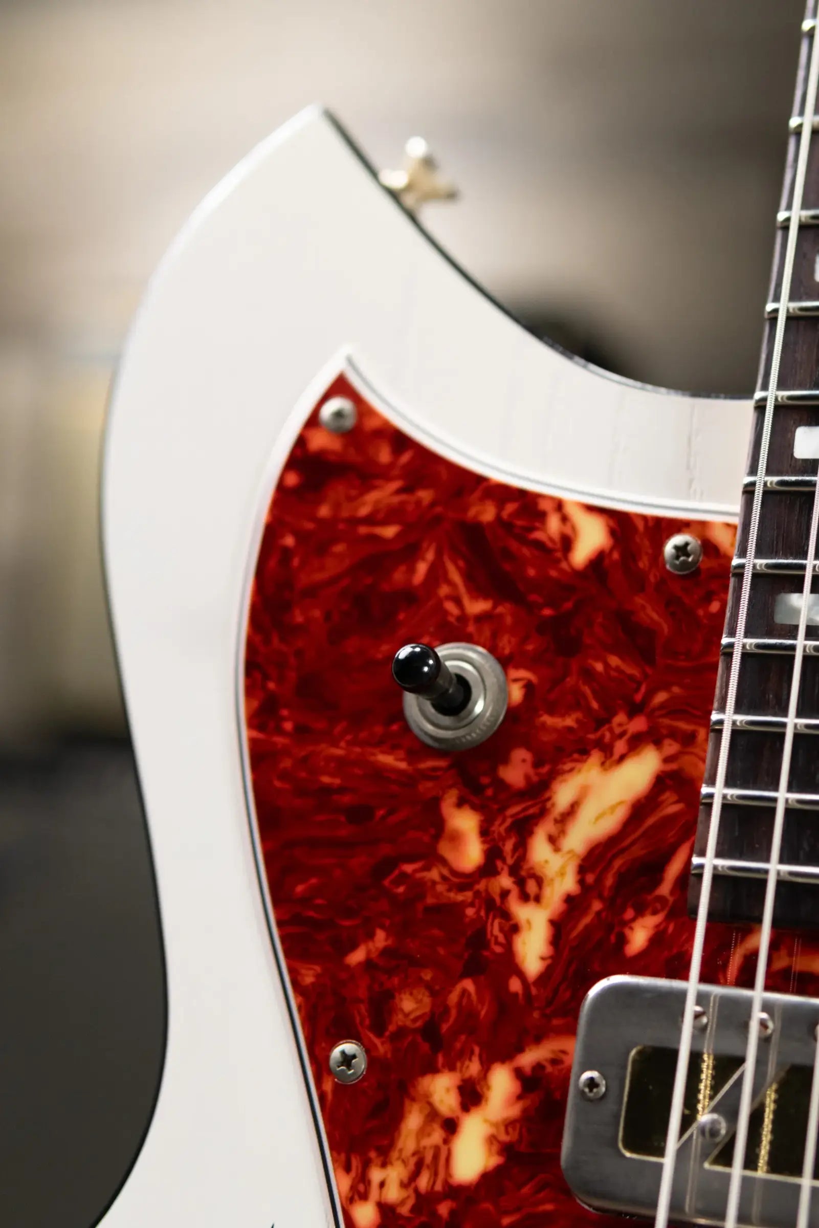 Novo Custom Shop Miris J Semi-Hollow Electric Guitar - Olympic White with Padded Soft Case