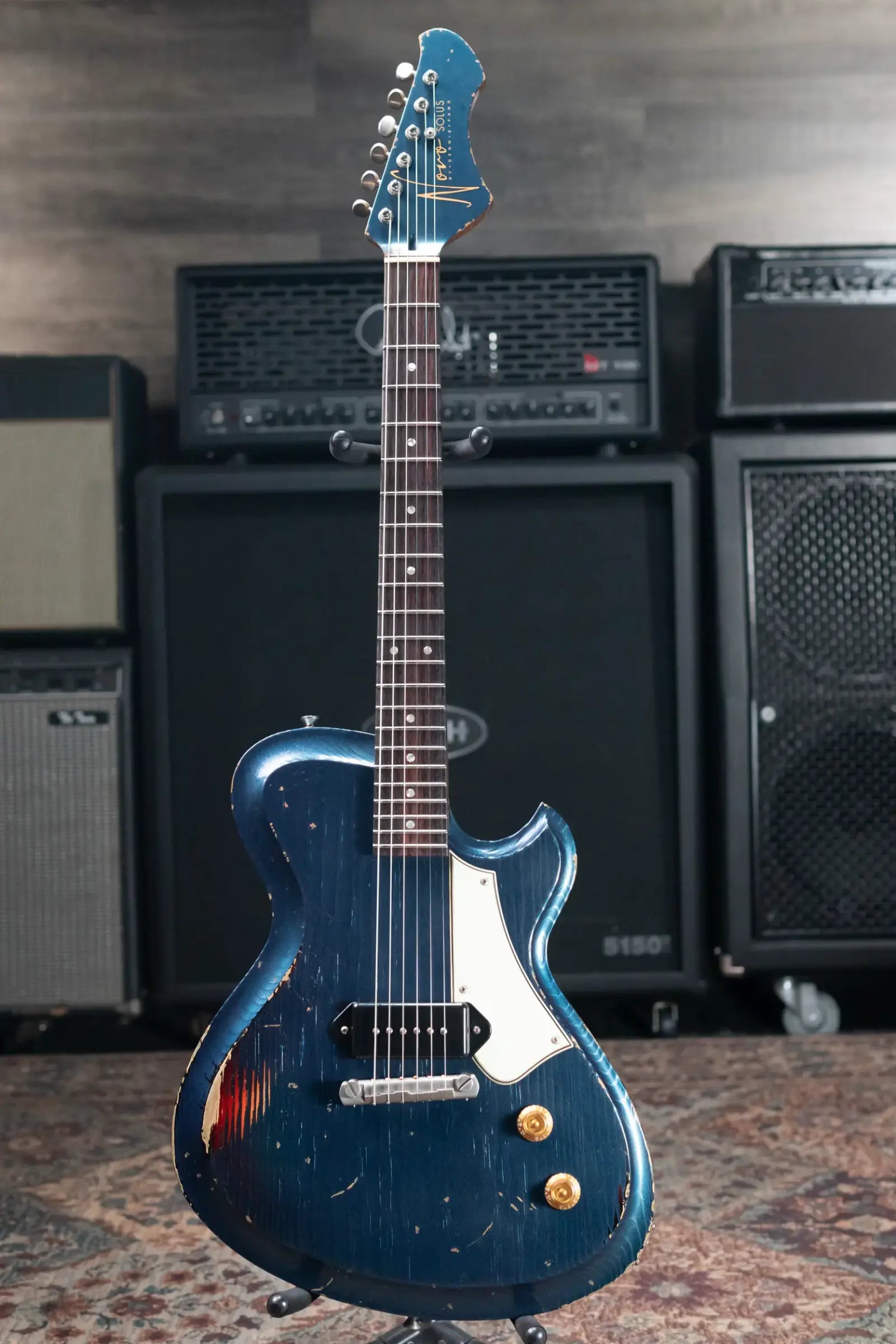 Novo Custom Shop Solus M1 Electric Guitar - Lake Como Blue over '64 3-Tone Burst with Gig Bag