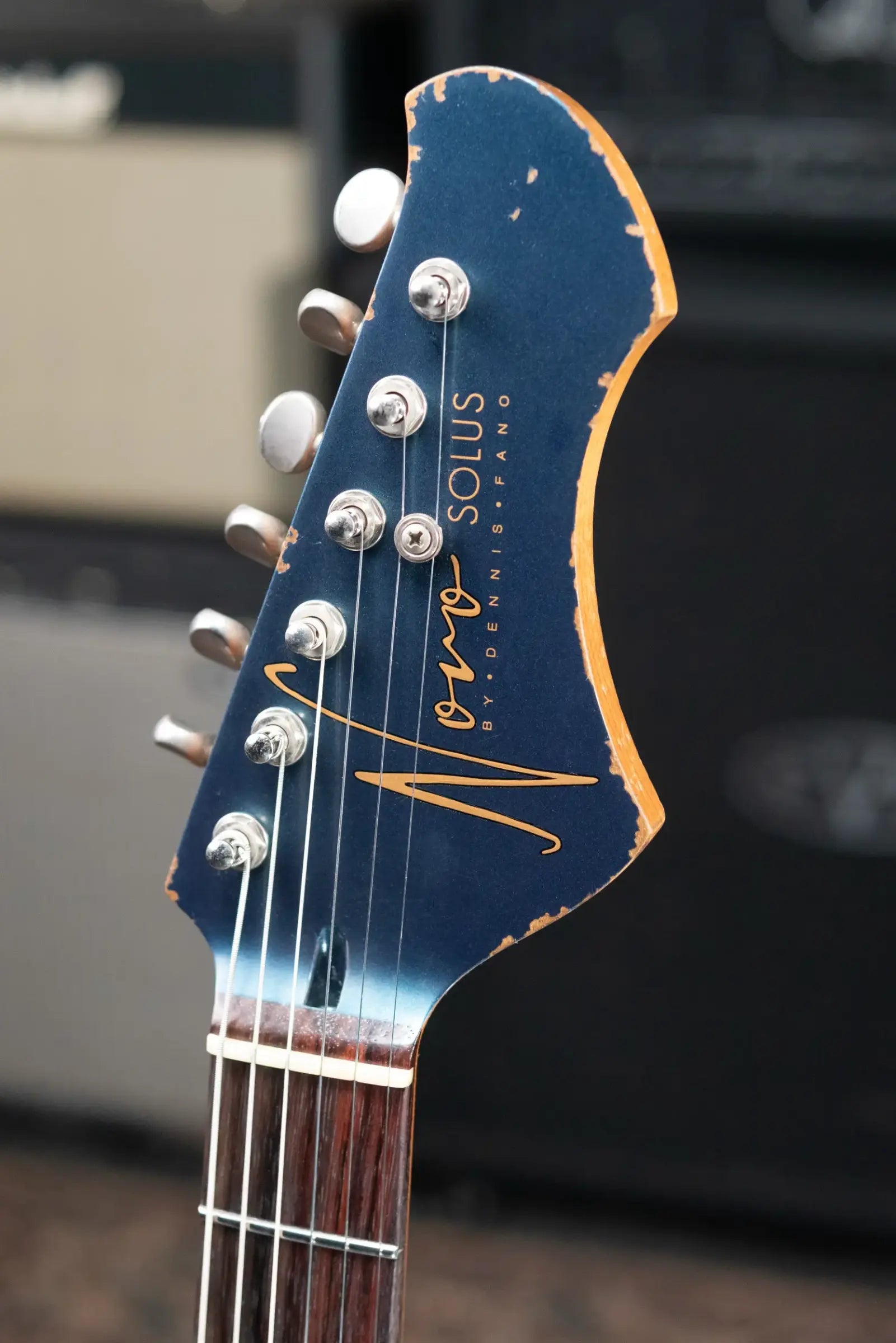 Novo Custom Shop Solus M1 Electric Guitar - Lake Como Blue over '64 3-Tone Burst with Gig Bag