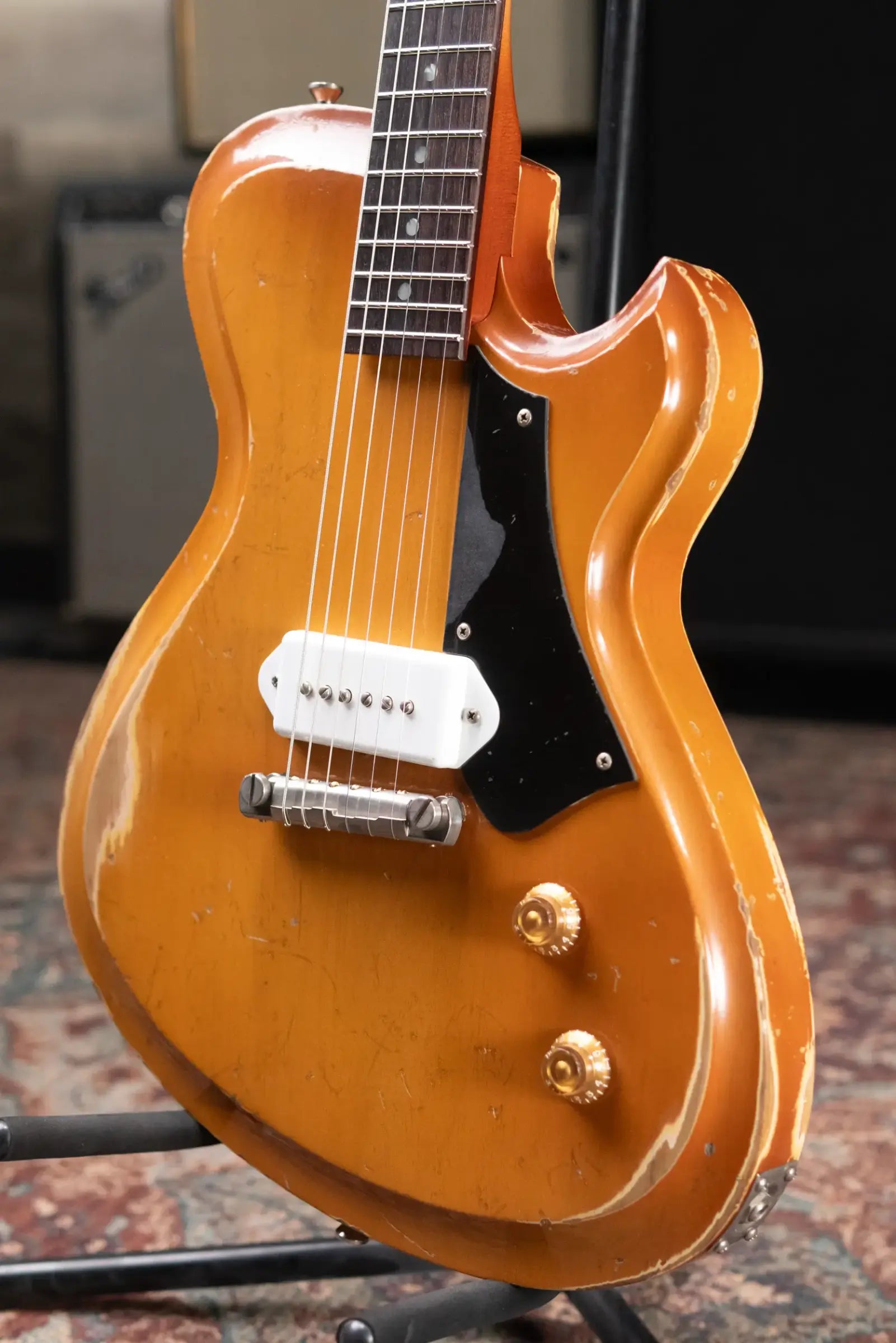 Novo Custom Shop Solus M1 Electric Guitar - Nicotine Blonde with Softshell Case