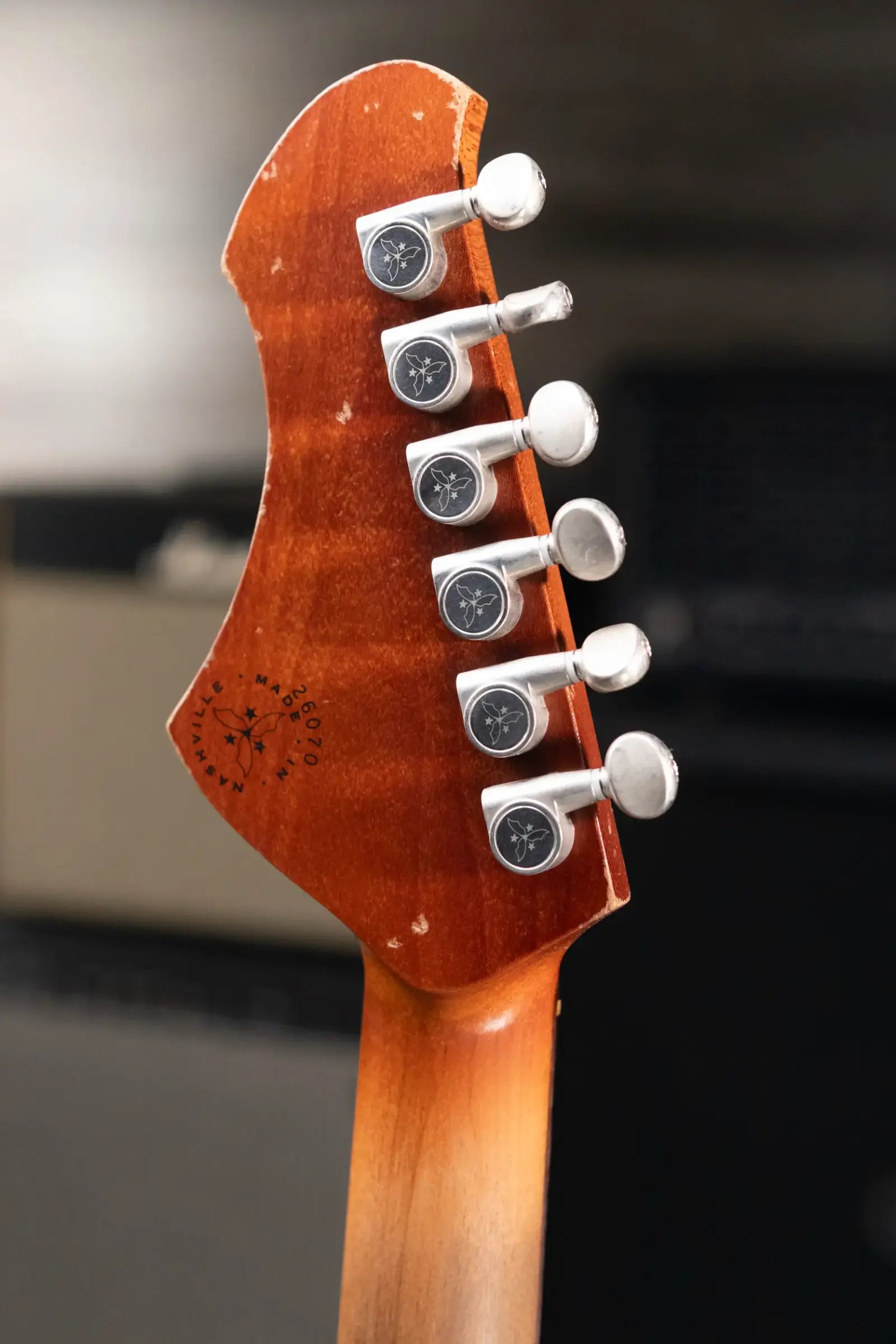 Novo Custom Shop Solus M1 Electric Guitar - Nicotine Blonde with Softshell Case