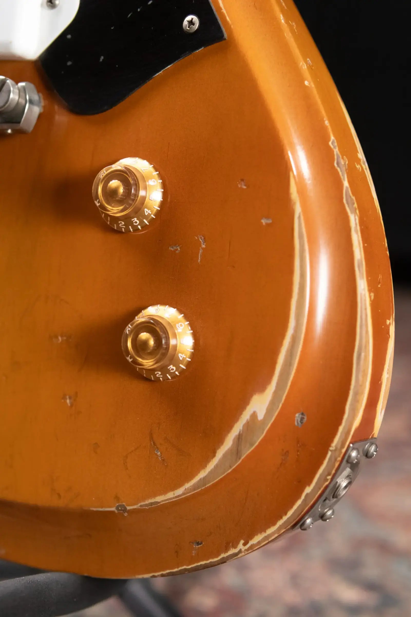 Novo Custom Shop Solus M1 Electric Guitar - Nicotine Blonde with Softshell Case