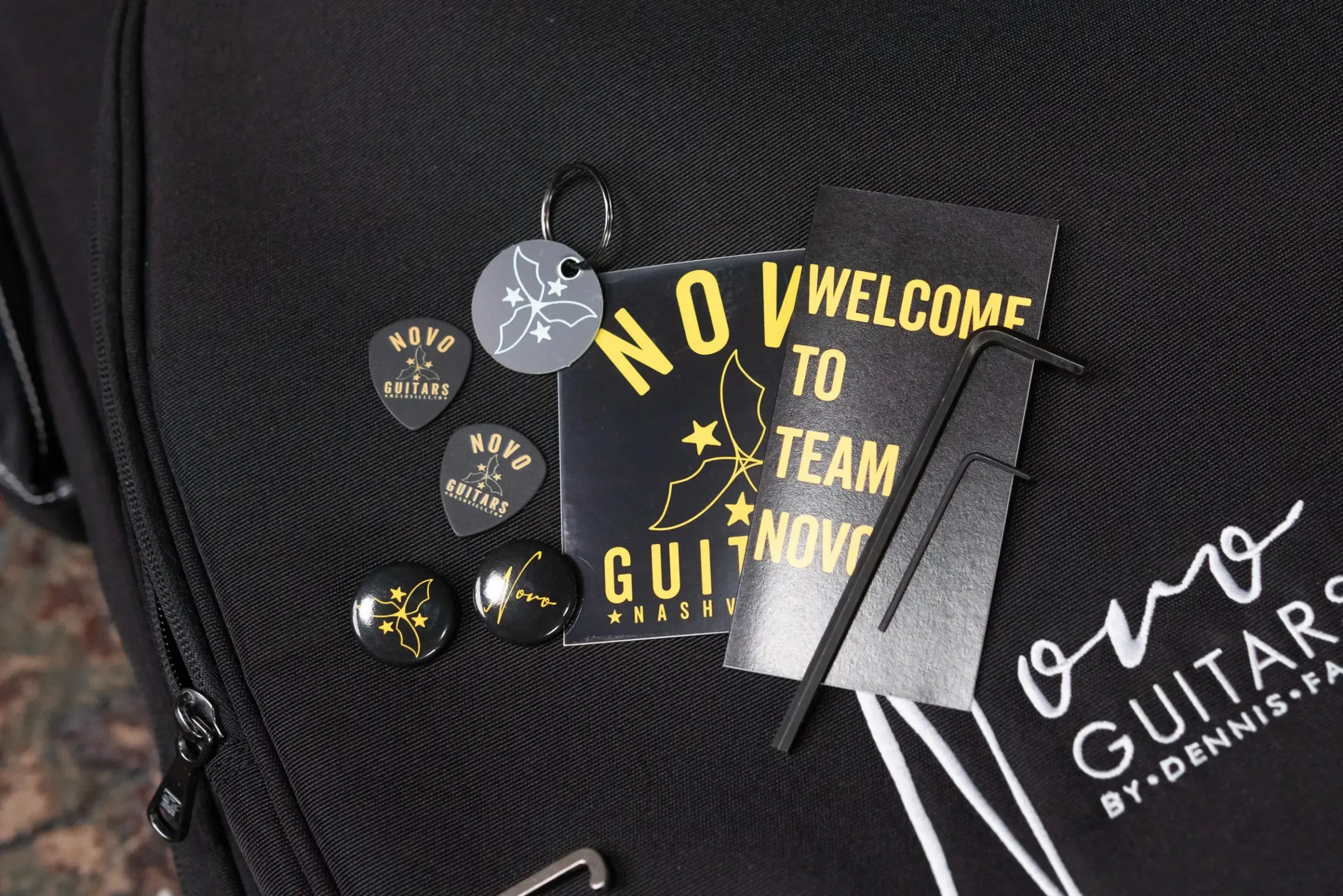 Novo Custom Shop Solus M1 Electric Guitar - Nicotine Blonde with Softshell Case