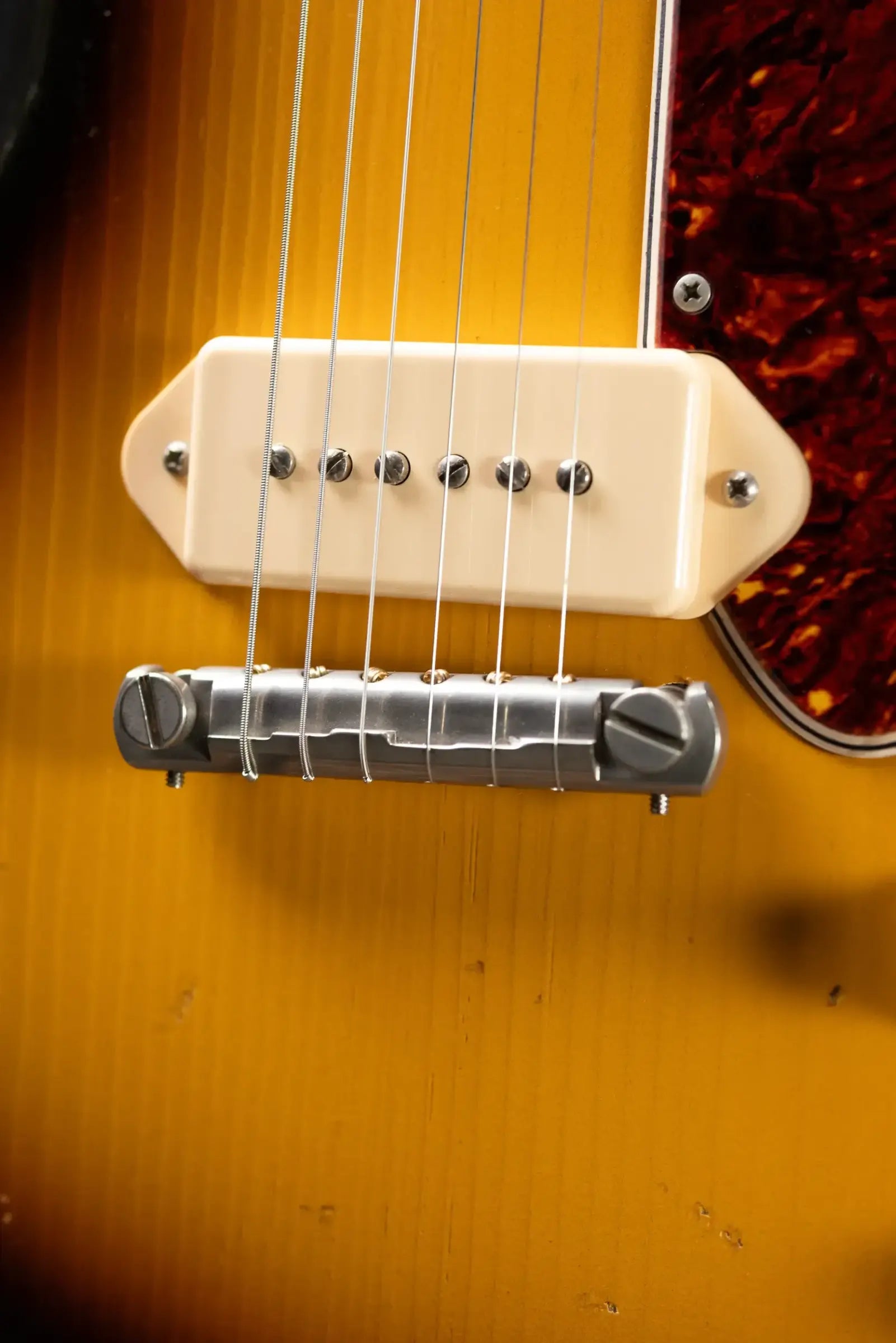 Novo Custom Solus M1 Electric Guitar - TV Burst with Gig Bag
