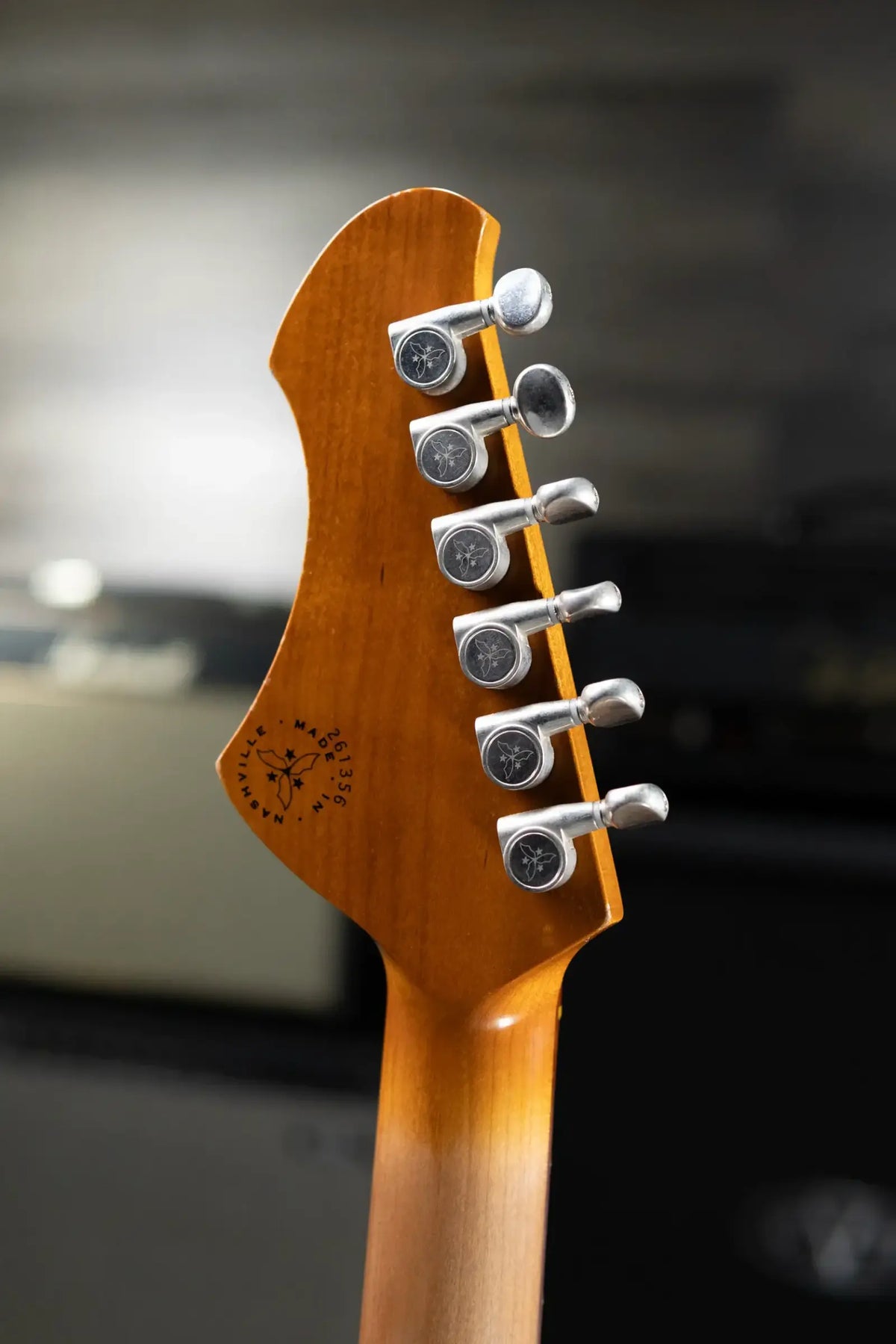 Novo Dealer Limited Chambered Serus H2 Electric Guitar - Amber with Gig Bag