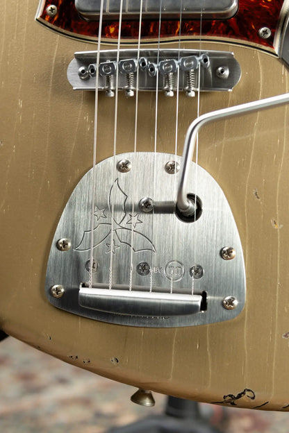 Novo Dealer Limited Serus J Electric Guitar - Shoreline Gold over '64 3-Tone Burst with Gig Bag
