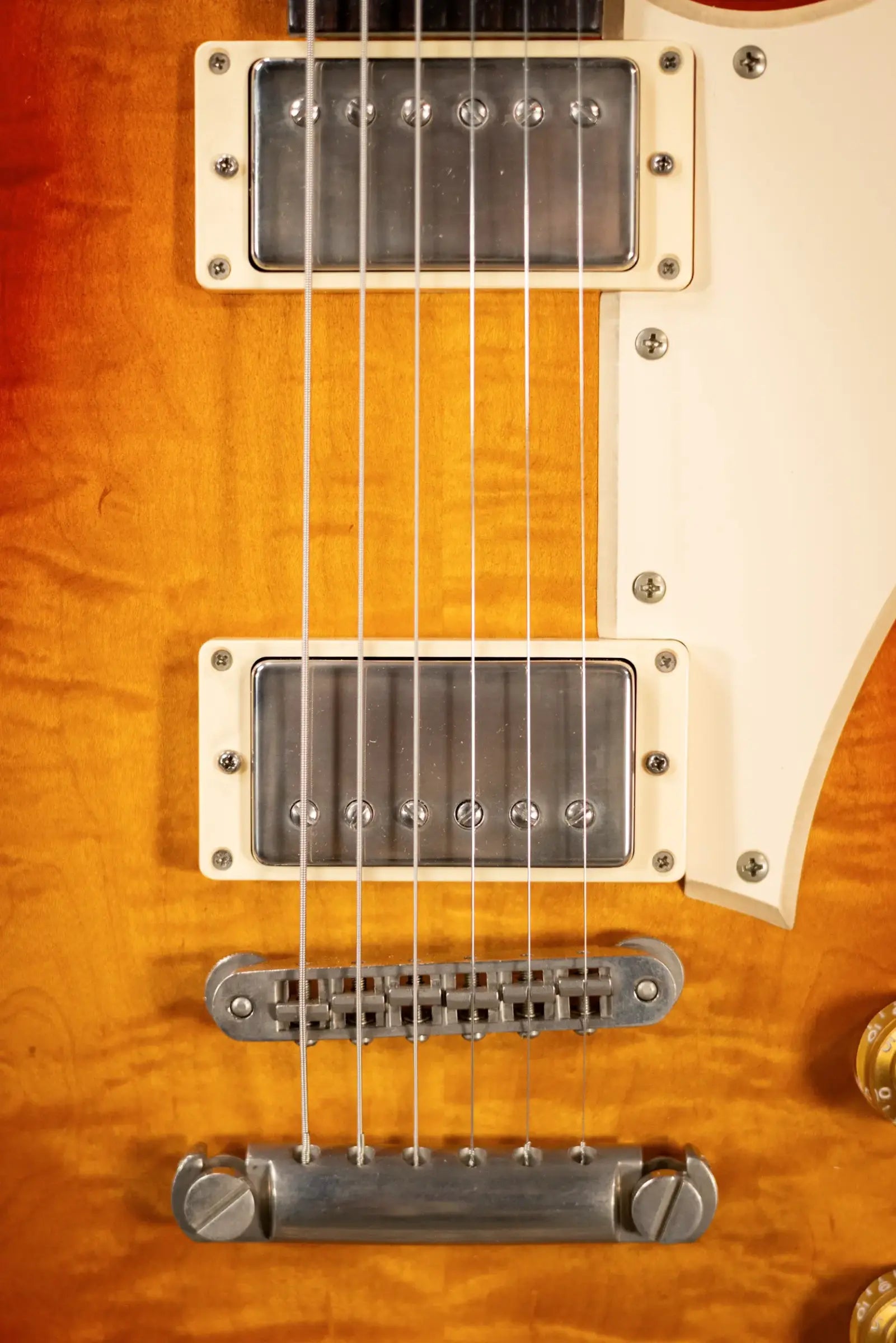 Novo Serus H2 Electric Guitar - Faded Cherry Burst with Gig Bag