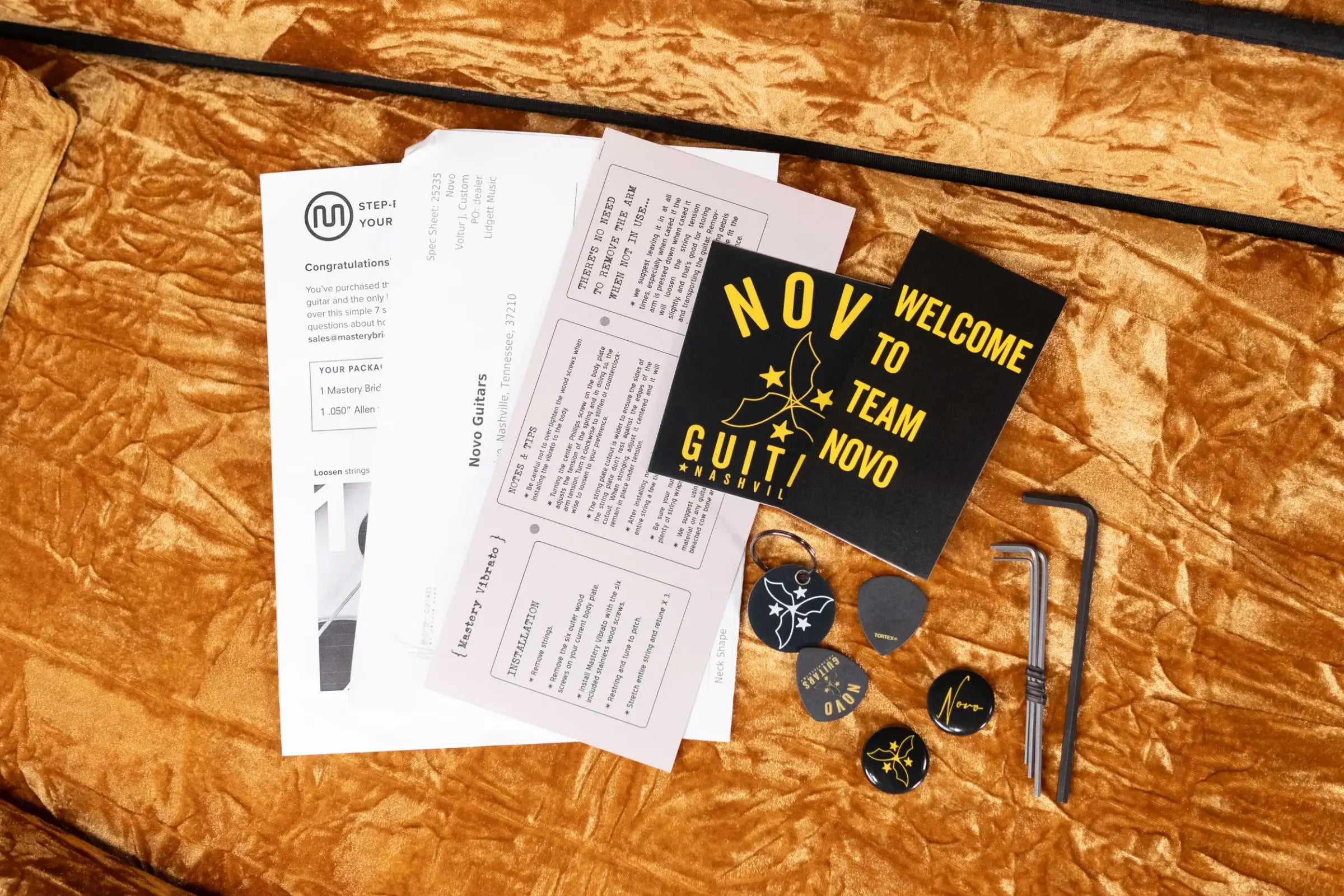 Novo Voltur J Electric Guitar - Cadillac Green with Gig Bag - Used