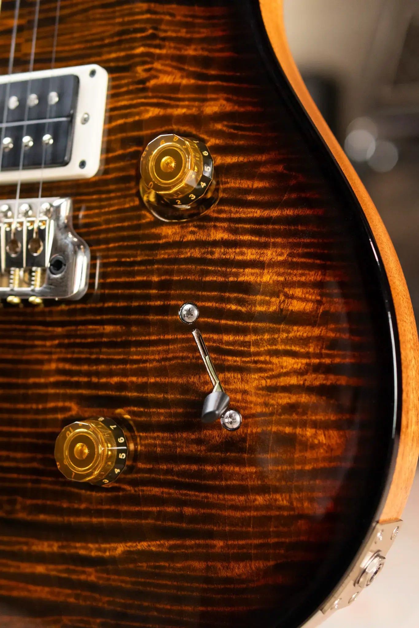 PRS 40th Anniversary Custom 24 Artist Top Electric Guitar - Tiger Eye Micro Wraparound Burst with Hardshell Case - Used