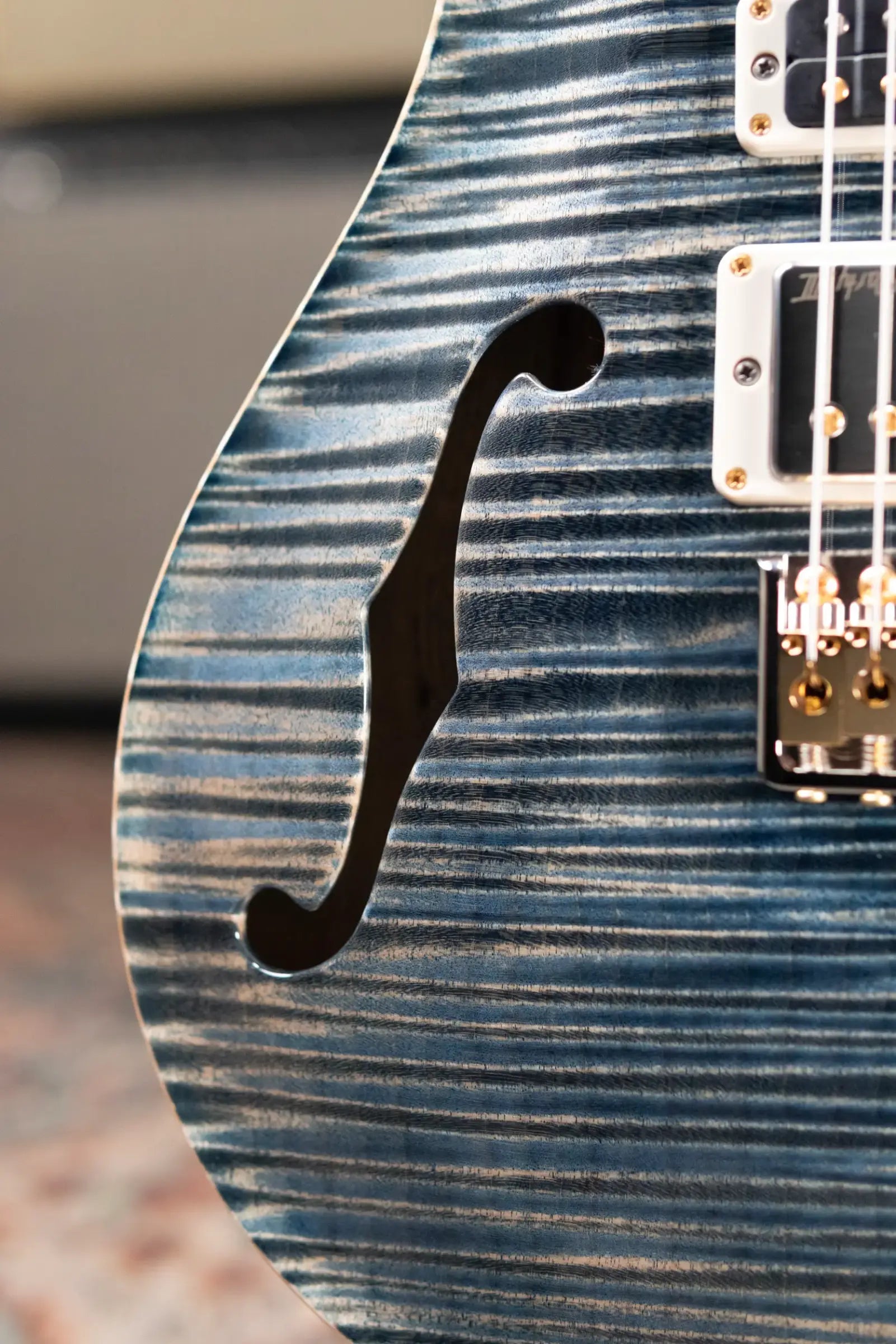 PRS 40th Anniversary Limited Edition Special Semi-Hollow Artist Top Electric Guitar - Faded Whale Blue with Hardshell Case