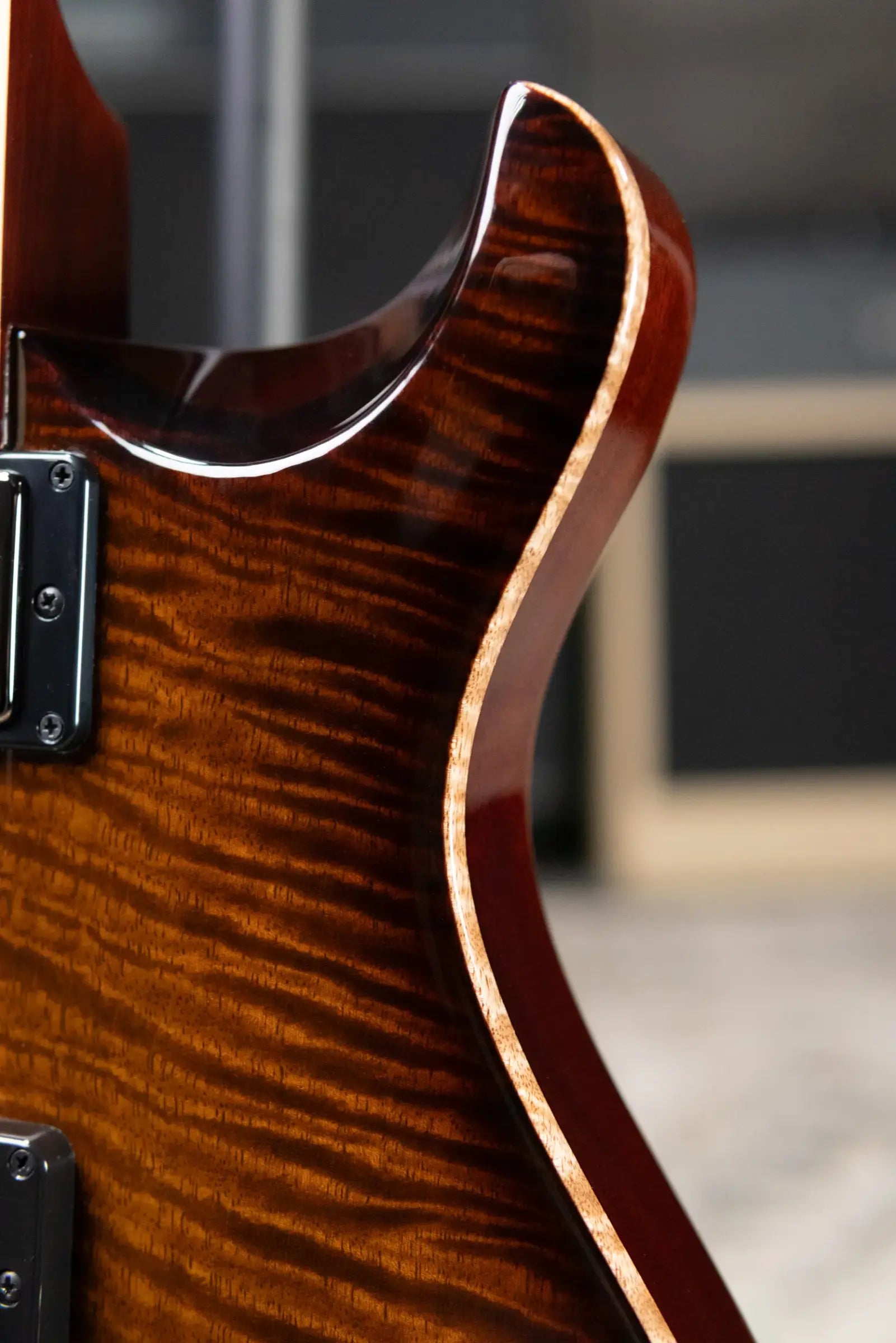 PRS Mango Top Limited Edition (1 of 200) 594 McCarty Solid Body Electric Guitar - Black Gold Burst with Hardshell Case