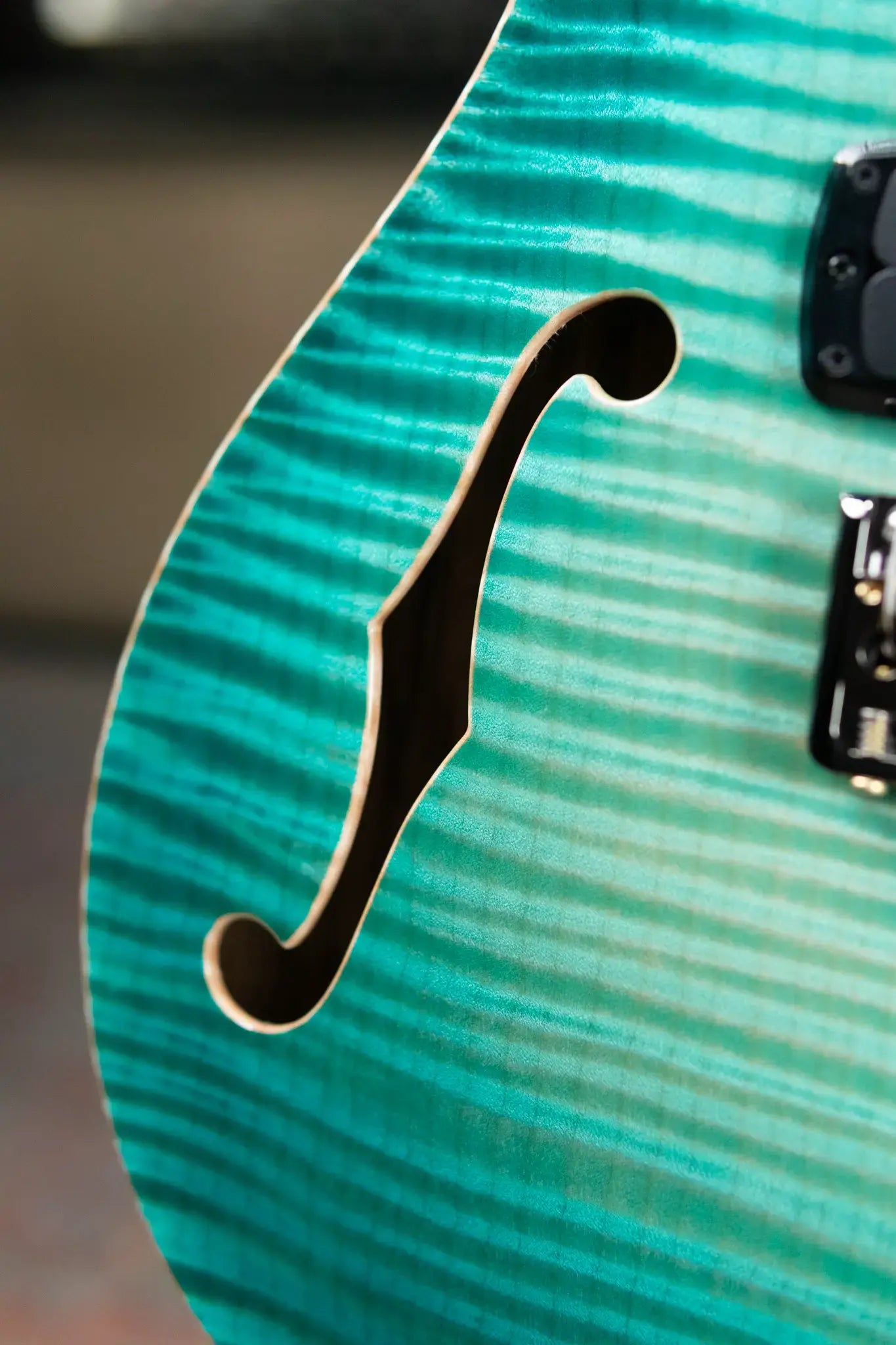 PRS Private Stock Custom 24-08 Semi-Hollow Electric Guitar - Bahamian Blue Glow with Hardshell Case