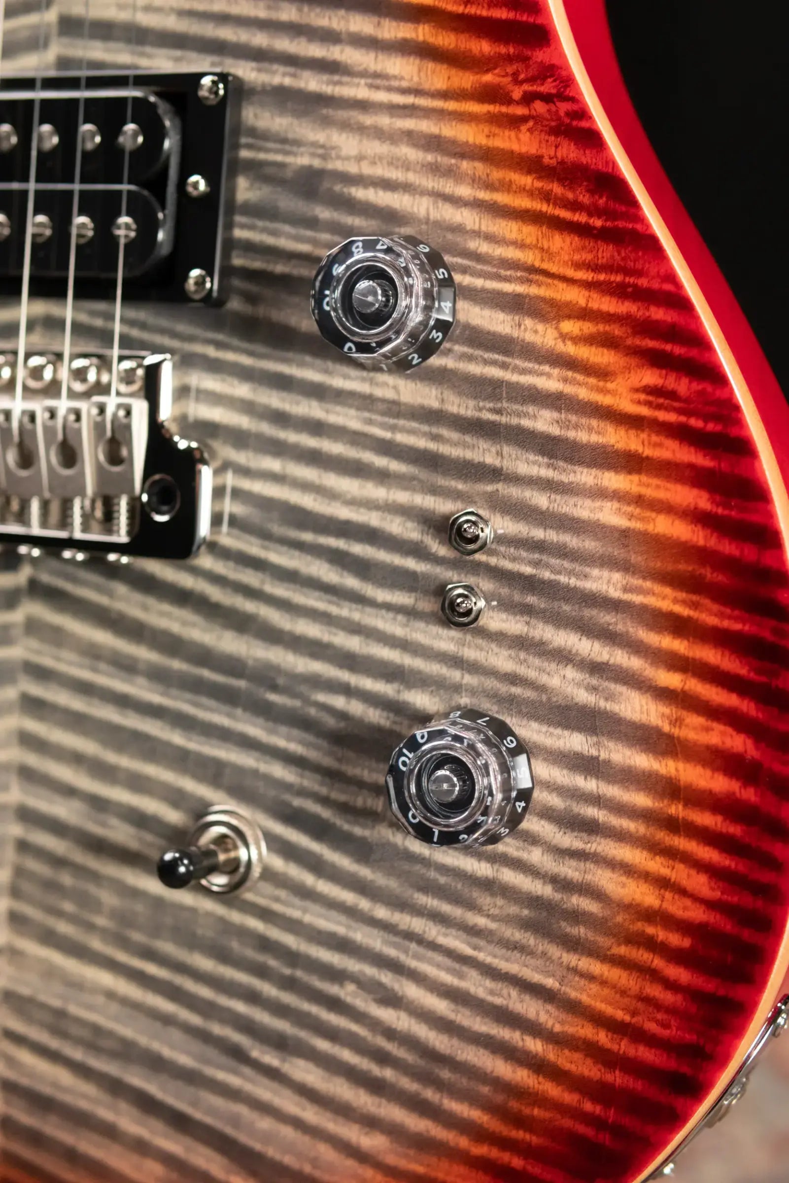 PRS SE Custom 24-08 Solid Body Electric Guitar - Charcoal Cherry Burst with Gig Bag