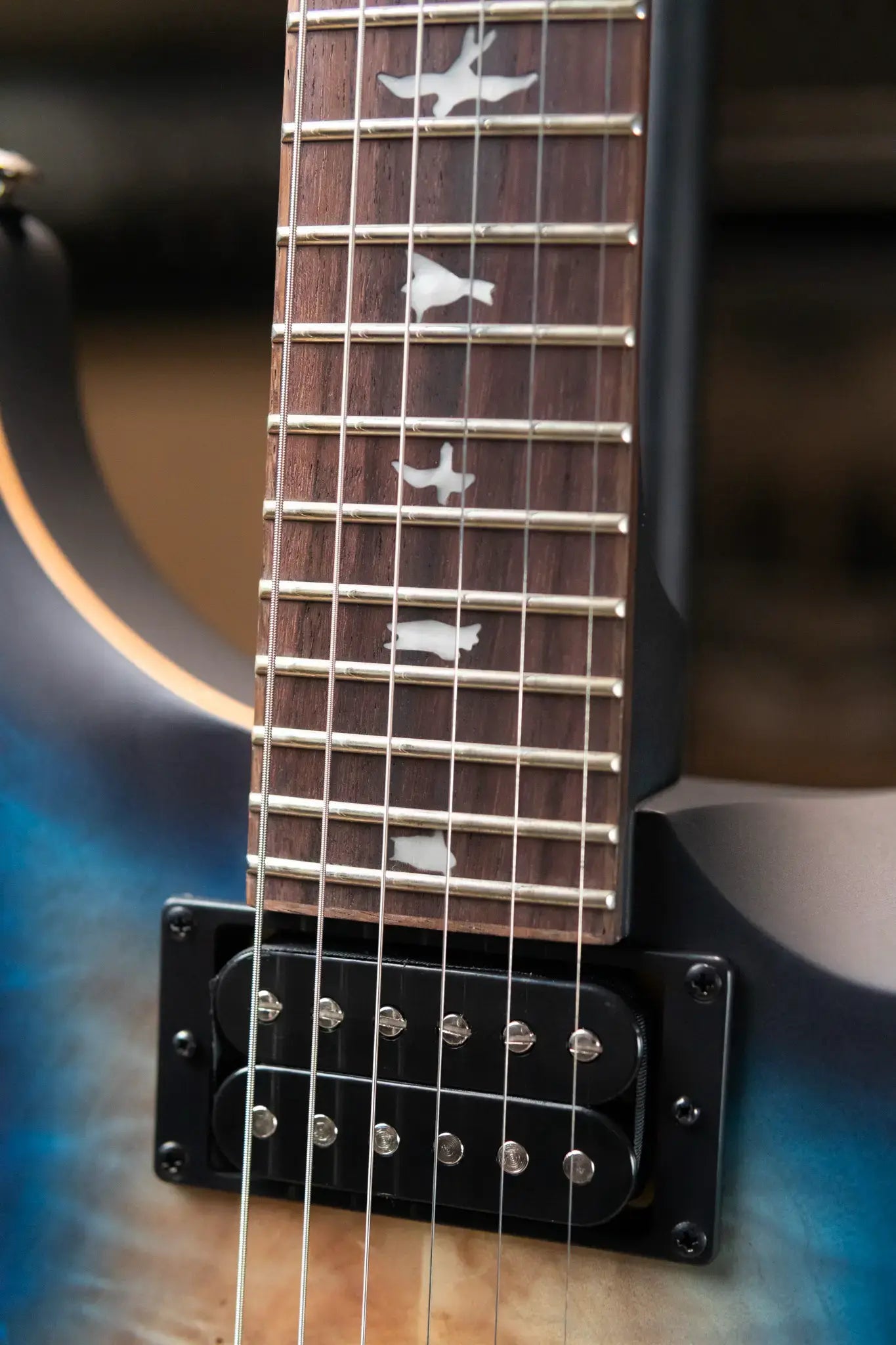 PRS SE "Exotic" Custom 24-08 Poplar Burl Electric Guitar - Lake Blue Midnight Burst with Gig Bag